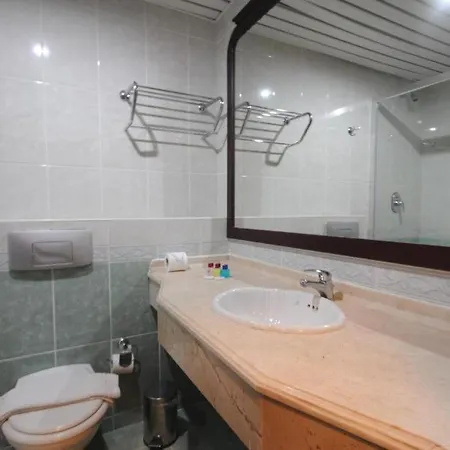 Ξενοδοχείο Comfort Μαρμαρίς