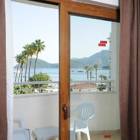 Ξενοδοχείο Comfort 3*
